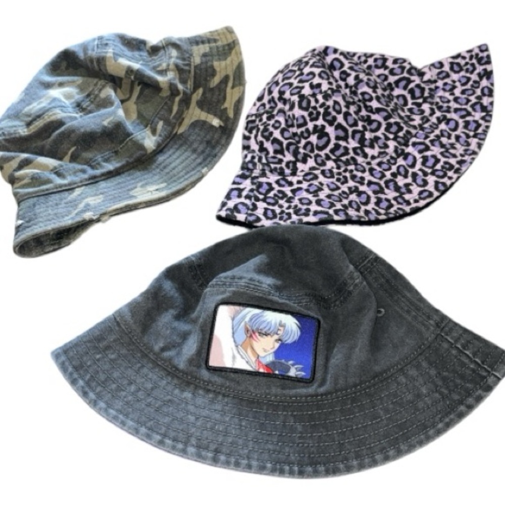 3 Bucket Hats in excellent condition